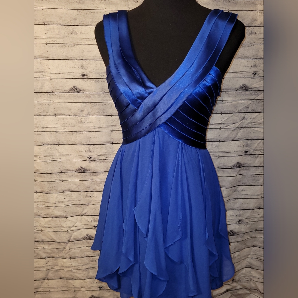 BCBG MAXAZRIA BLUE SAPPHIRE COCKTAIL DRESS